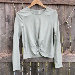 Long sleeve Athleta short shirt